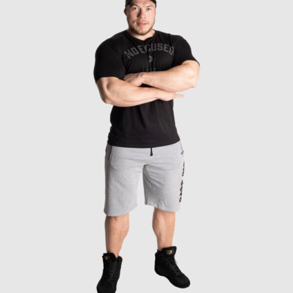 miesten shortsit division
